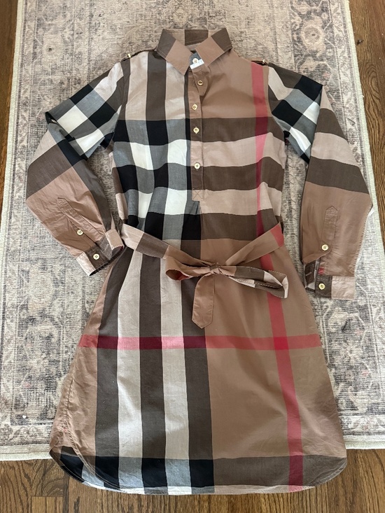 Burberry Dresses & Skirts - Burberry Kelsey Exploded Check Belted Cotton Shirt Dress- Size L